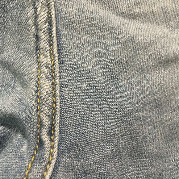 Judy Blue Shorts - Picture 4 of 10